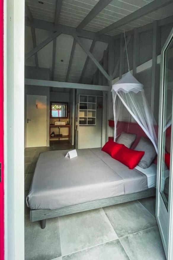 Caraibes Cottage Grenat Piscine Privee 900M De Grande Anse 데샤이에스 외부 사진