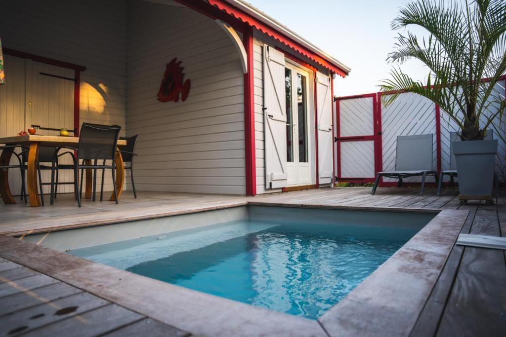 Caraibes Cottage Grenat Piscine Privee 900M De Grande Anse 데샤이에스 외부 사진