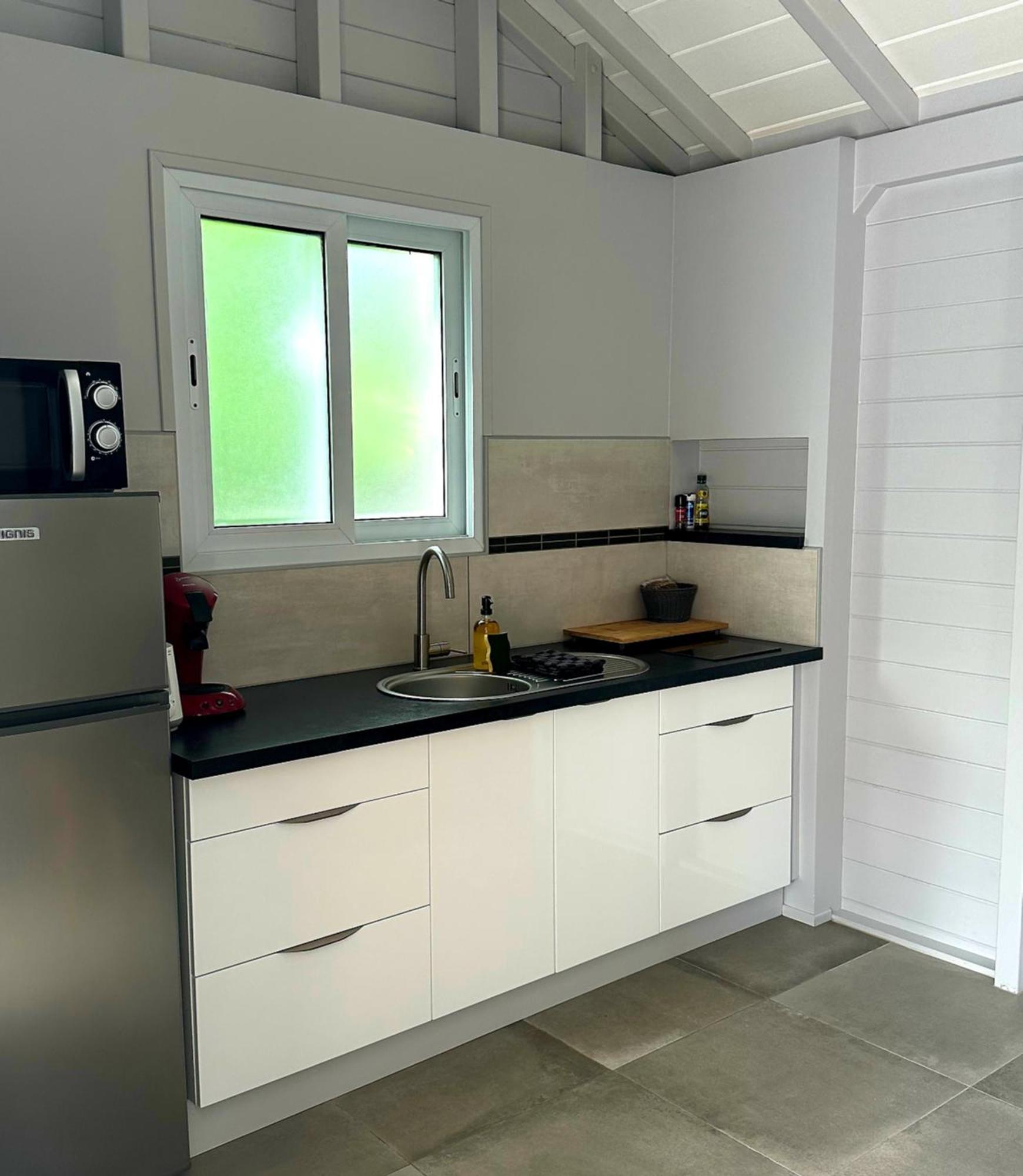 Caraibes Cottage Grenat Piscine Privee 900M De Grande Anse 데샤이에스 외부 사진